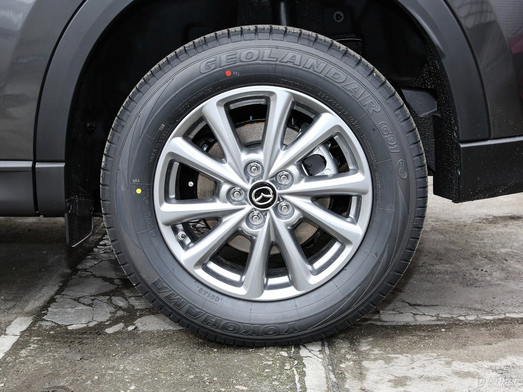 鉑鋼灰馬自達CX-5車身外觀圖片