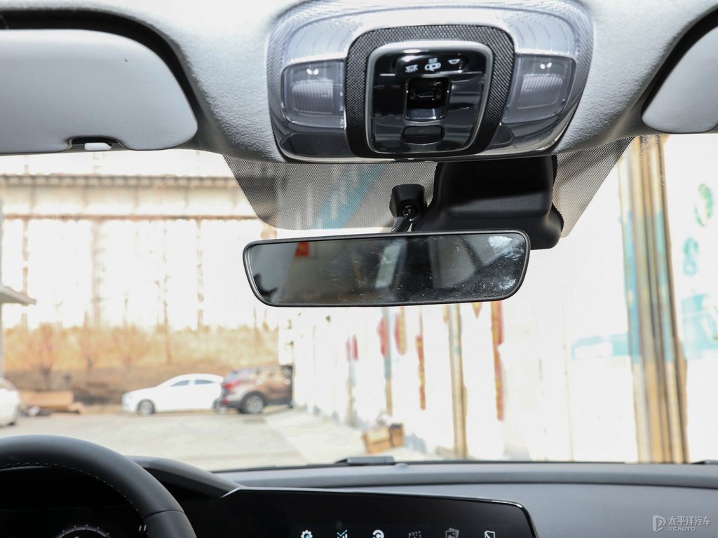幻影黑伊蘭特車廂內飾圖片