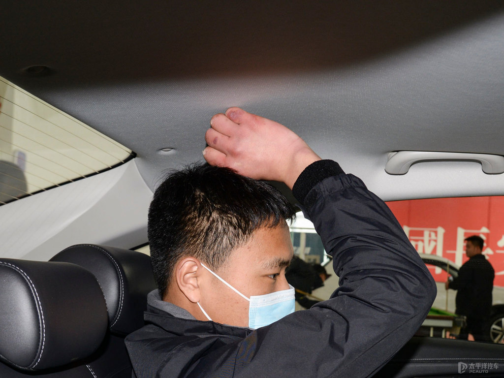 月光白銳程CC駕乘空間空間圖片