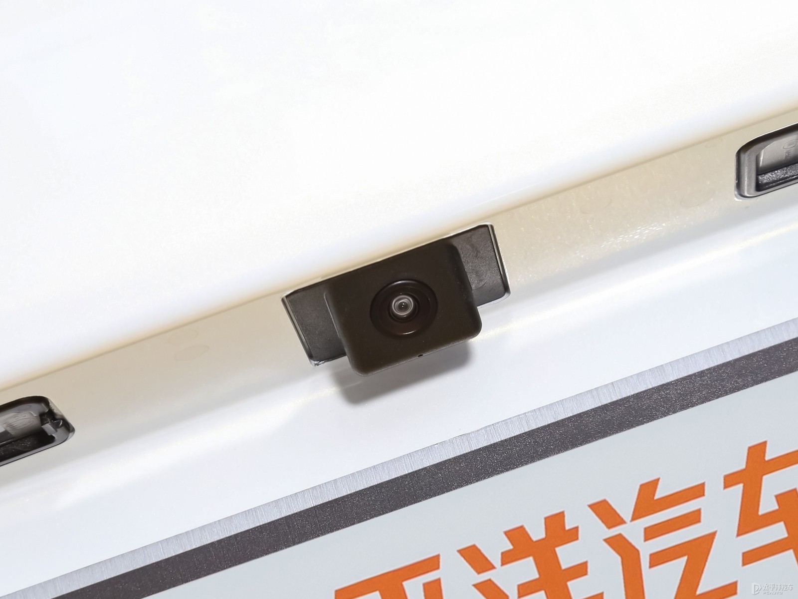 紅旗H5經(jīng)典外觀高清大圖