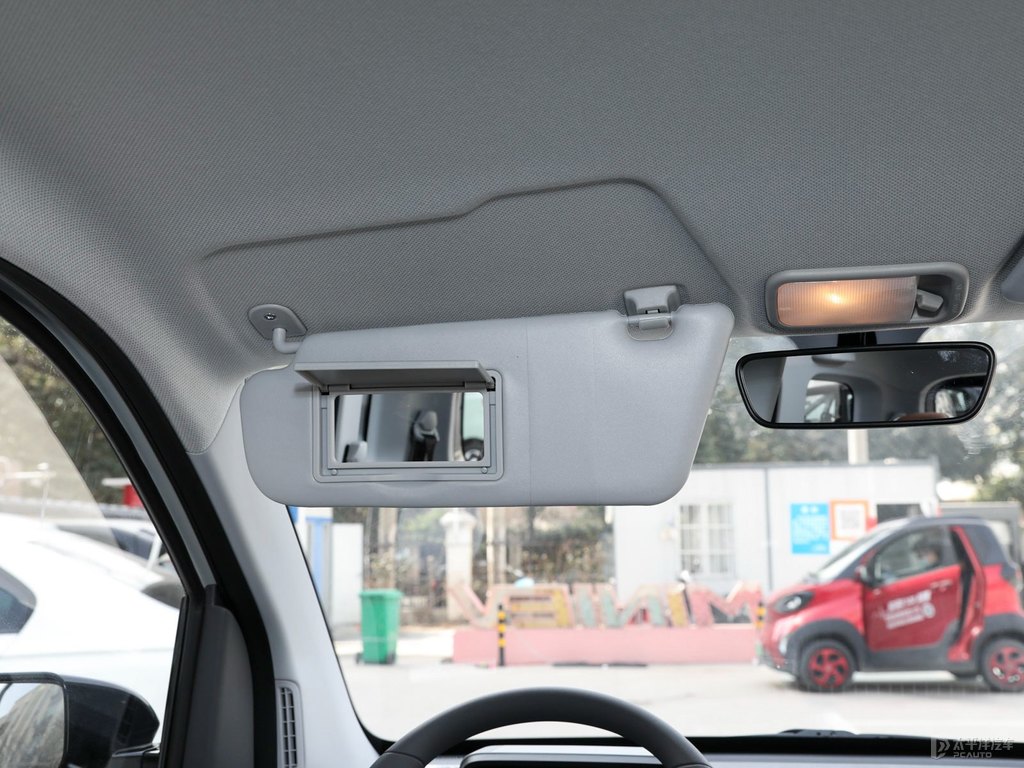 派對(duì)甜心(米)宏光MINIEV車(chē)廂內(nèi)飾圖片