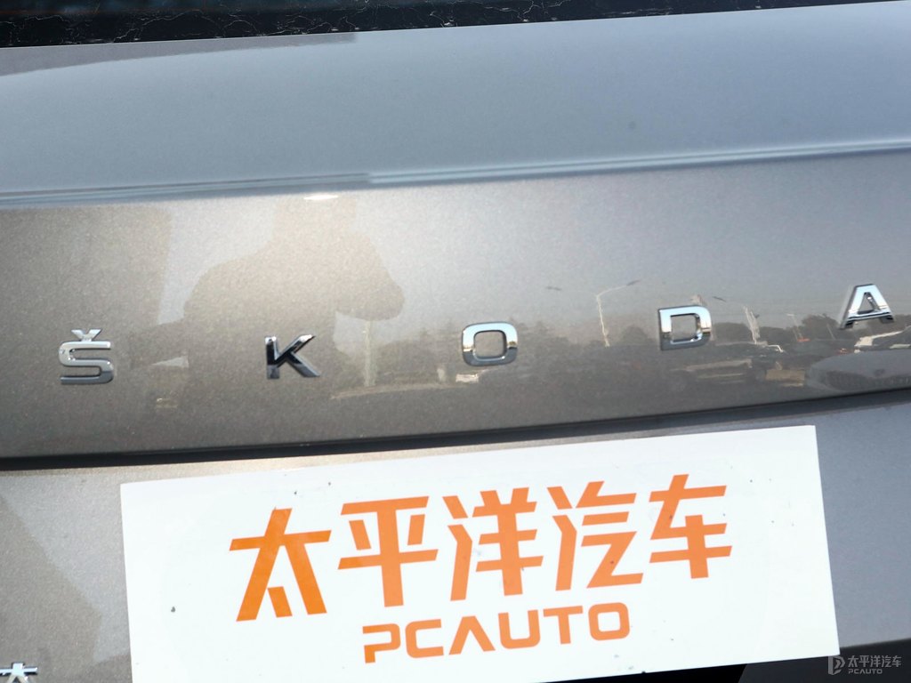 潮流灰明銳車尾外觀圖片