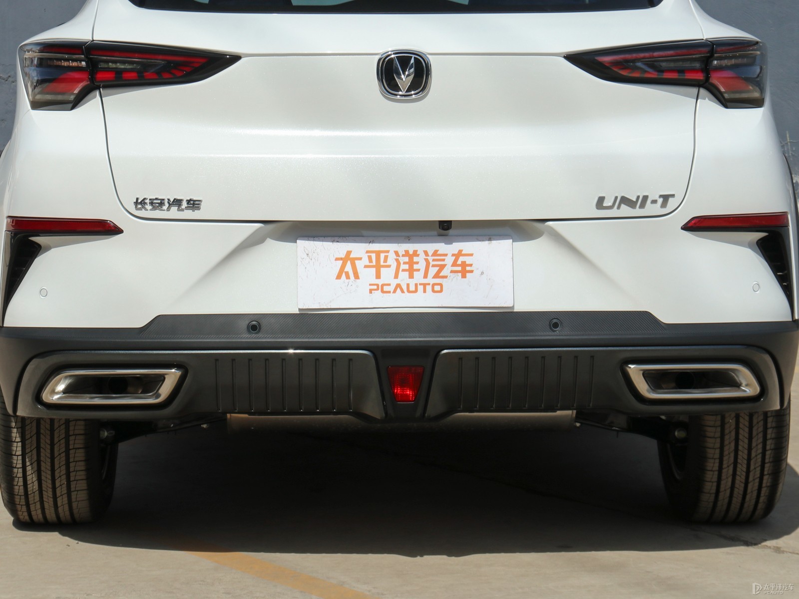 長(zhǎng)安UNI-T外觀高清大圖