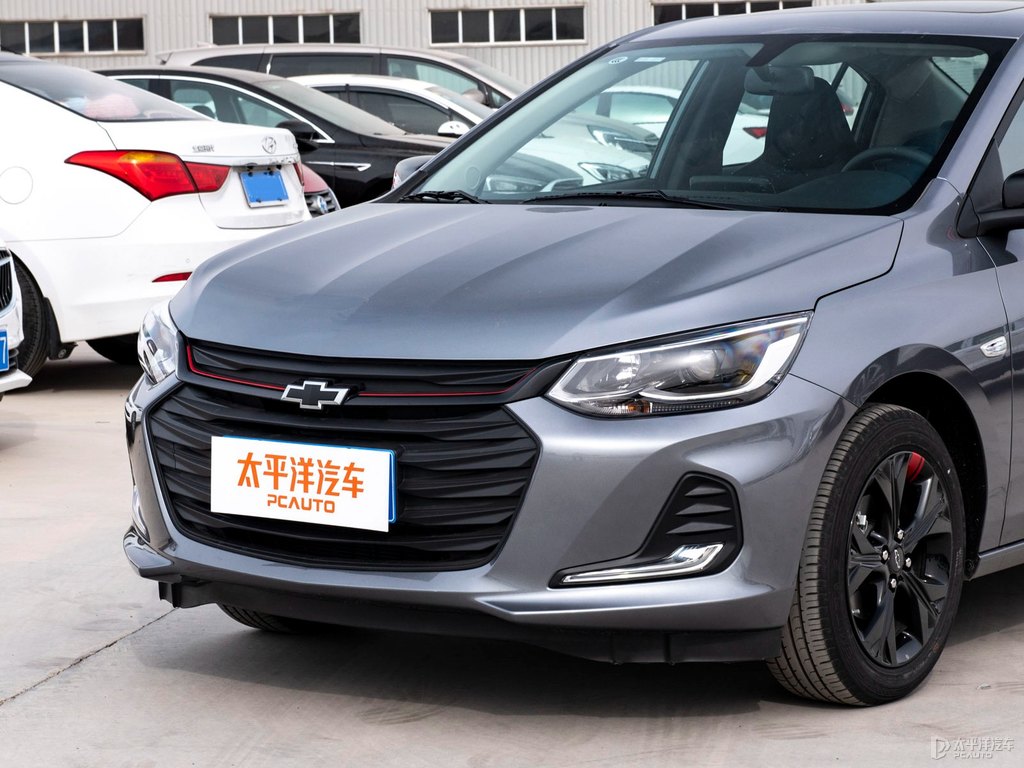 海崖灰科沃茲車頭外觀圖片