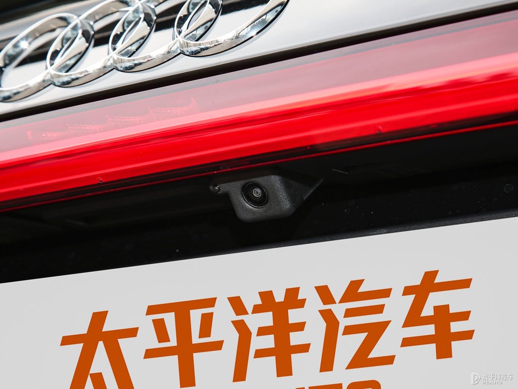 傳奇黑奧迪A7車尾外觀圖片