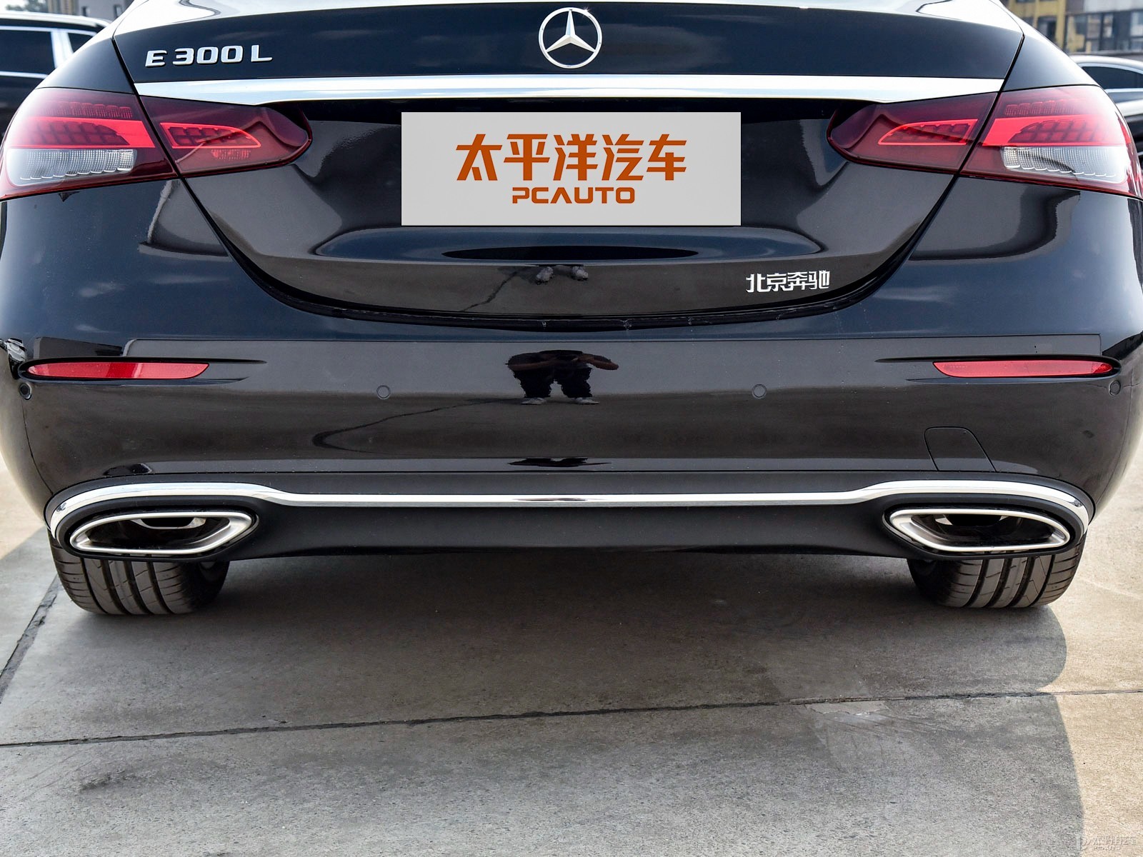 奔馳E級(jí)外觀高清大圖