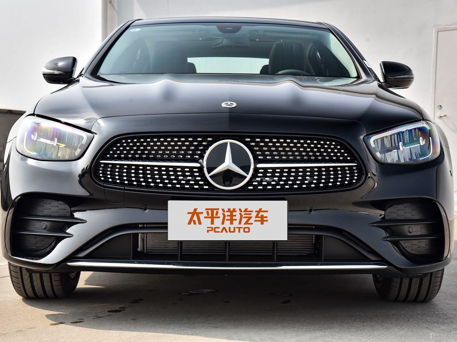 奔馳E級(jí)外觀高清大圖