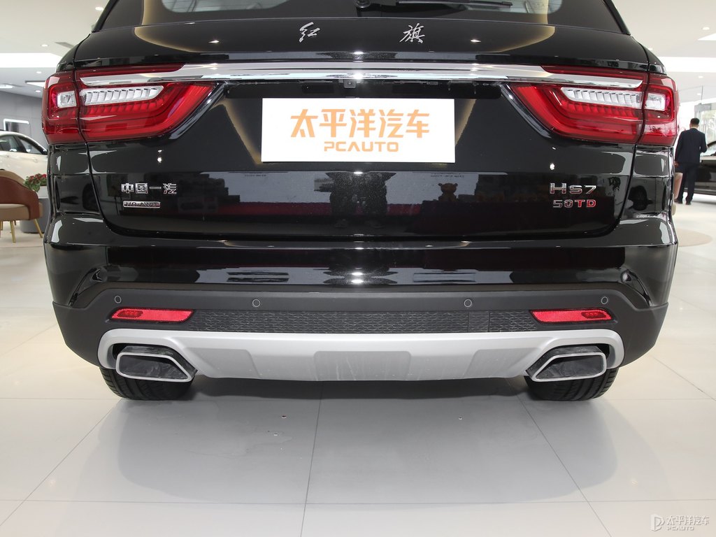 魅夜黑紅旗HS7車尾外觀圖片