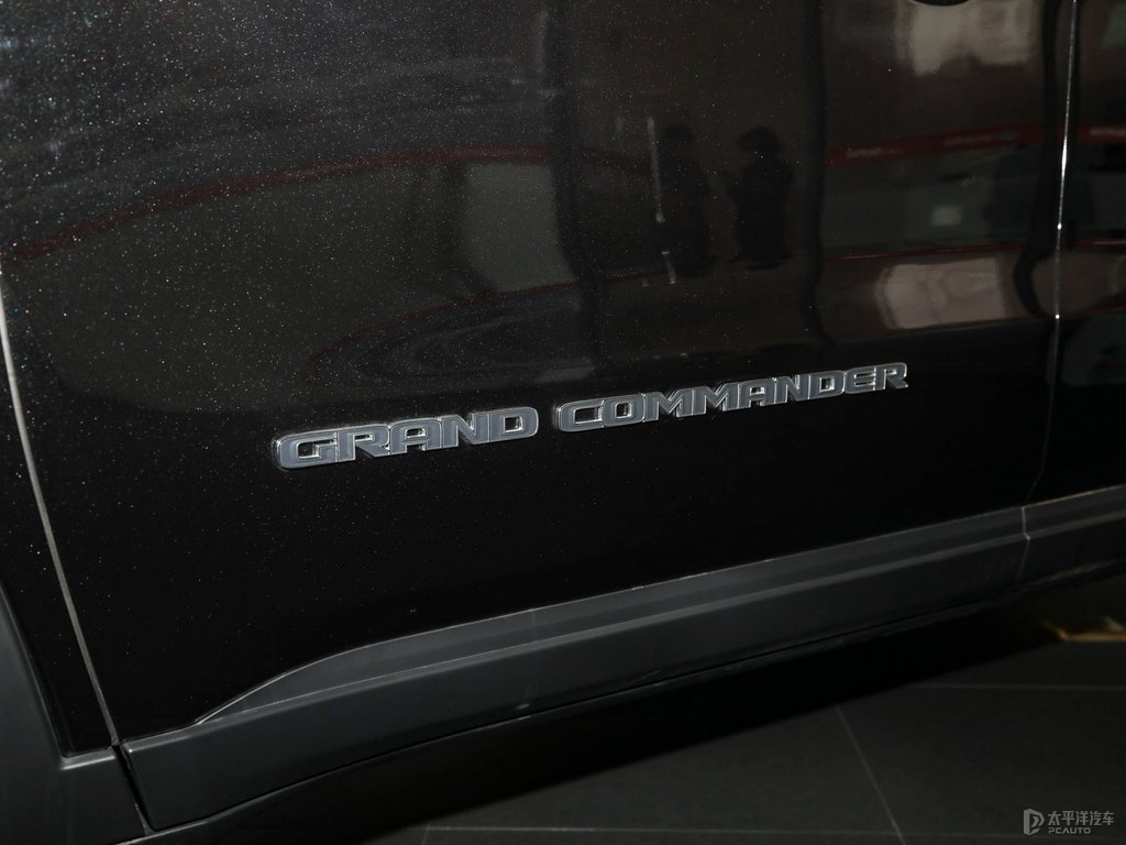 北極黑大指揮官車身外觀圖片