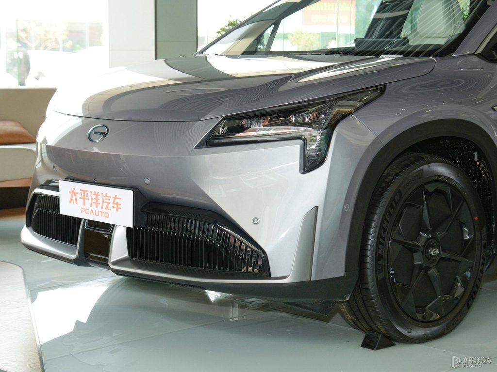 天際灰AION LX車(chē)頭外觀圖片