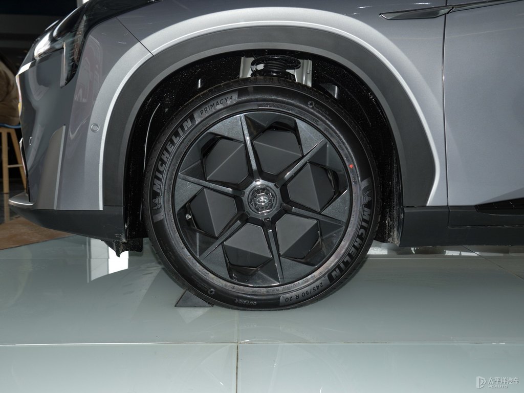 天際灰AION LX車(chē)身外觀圖片
