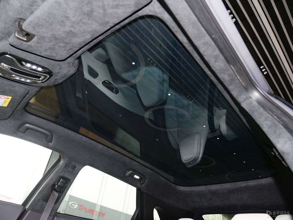 天際灰AION LX車廂內(nèi)飾圖片