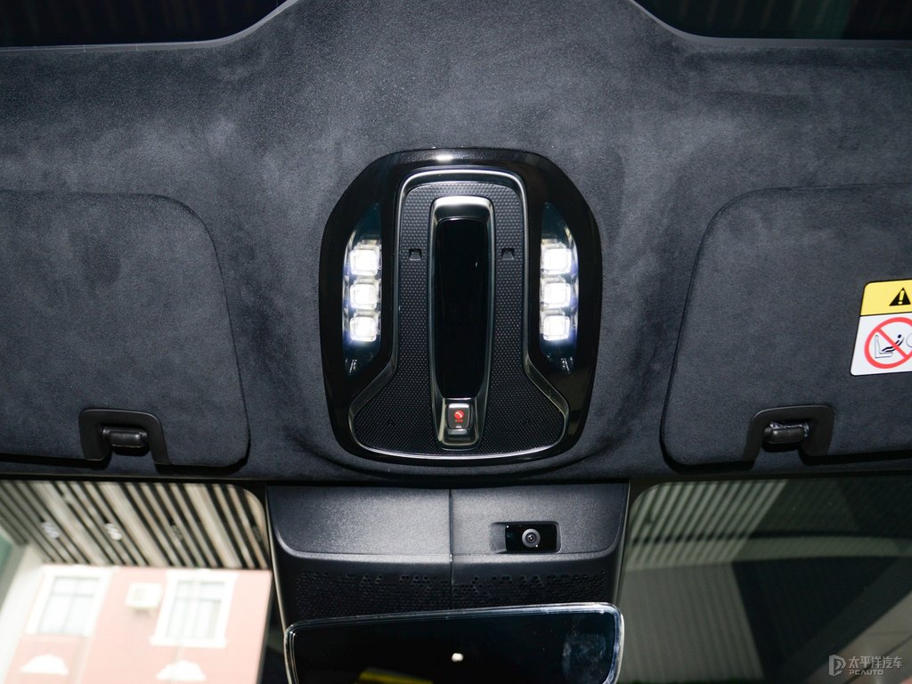 天際灰AION LX車廂內(nèi)飾圖片