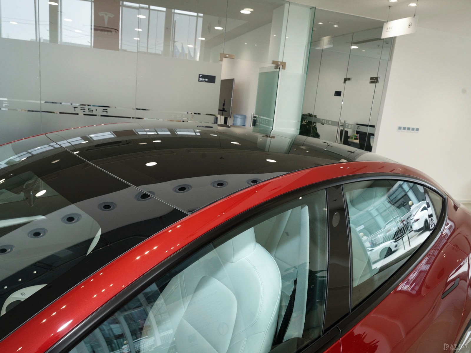 Model 3外觀高清大圖