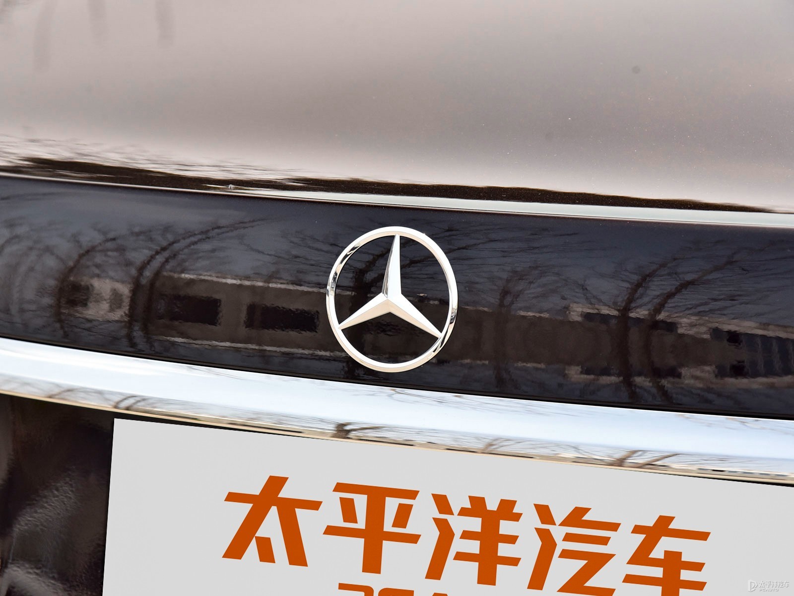 奔馳E級外觀高清大圖