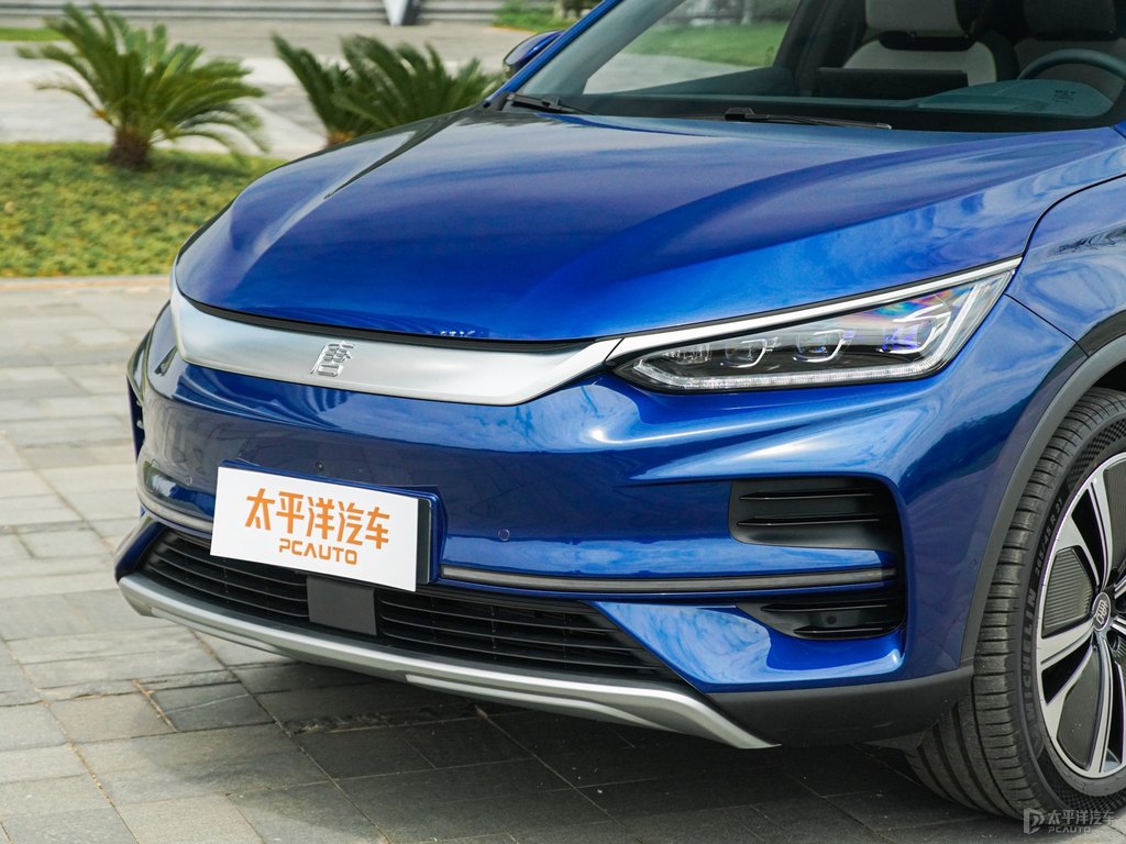 極光藍(lán)唐新能源車頭外觀圖片