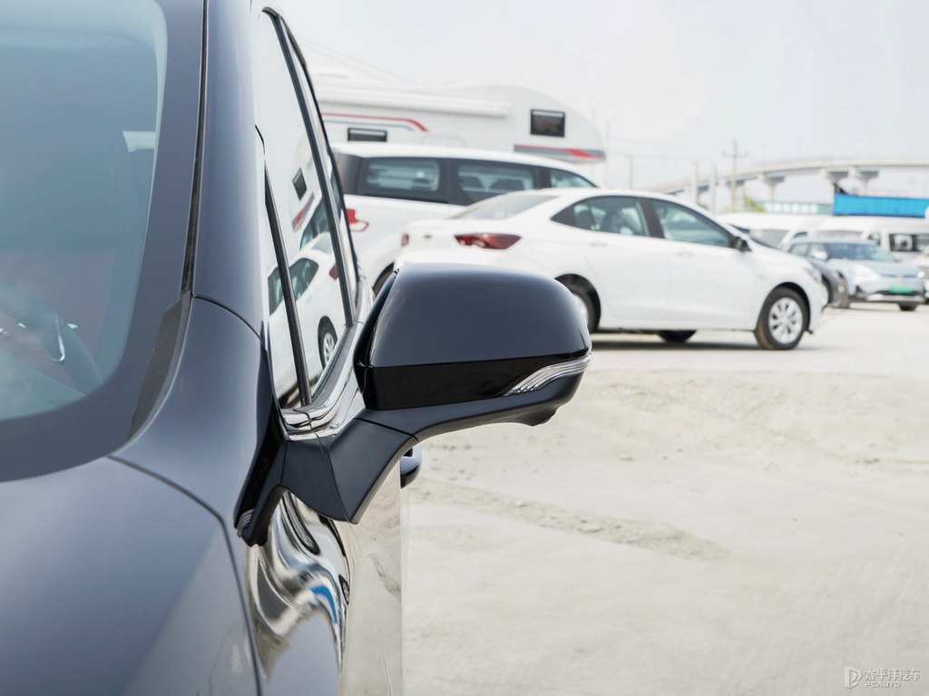 ʯͨMAXUS EUNIQ 5܇^DƬ