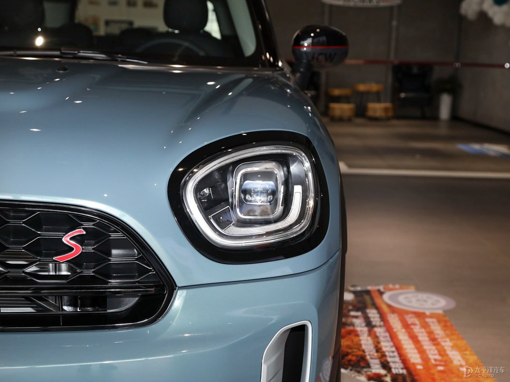 ȼMINI COUNTRYMAN܇^^DƬ