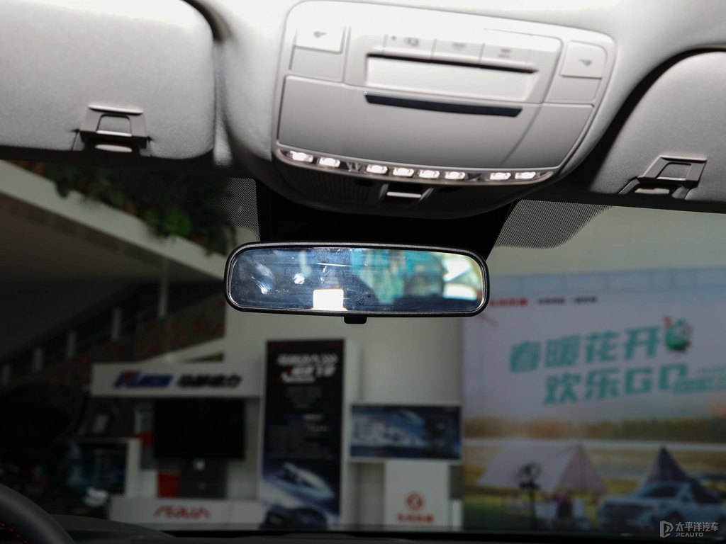 星河匯東風(fēng)風(fēng)神AX7車廂內(nèi)飾圖片