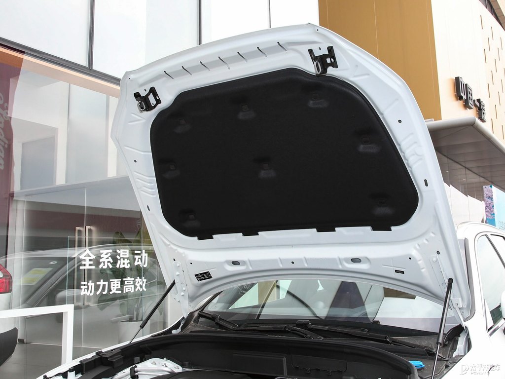 水晶白沃爾沃XC60新能源發(fā)動(dòng)機(jī)其它細(xì)節(jié)圖片