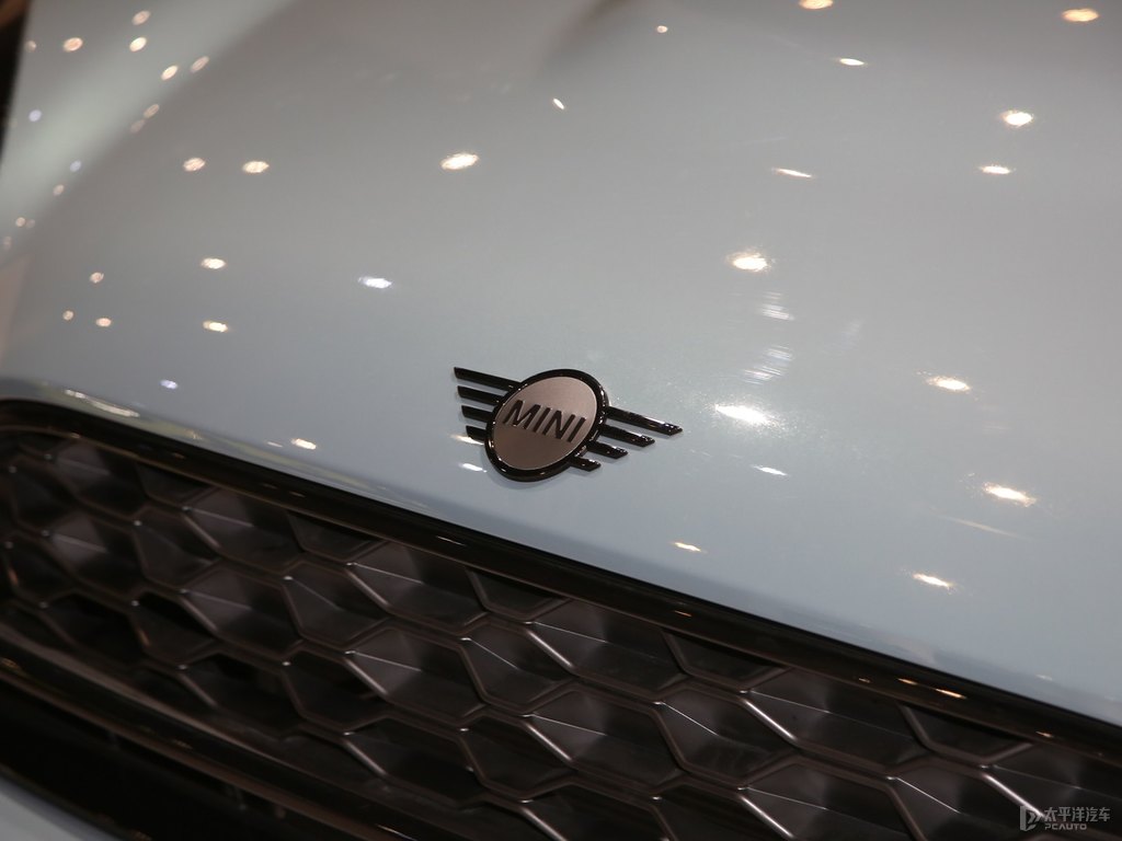 ɫ+ȼMINI COUNTRYMAN܇^^DƬ