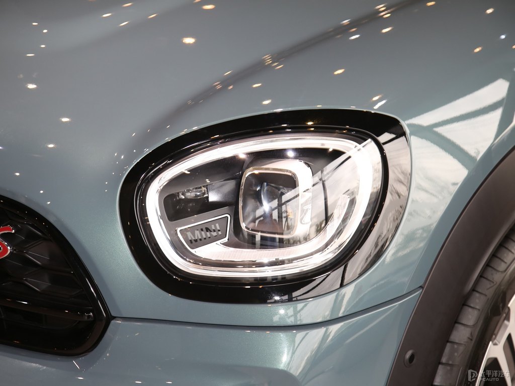 ɫ+ȼMINI COUNTRYMAN܇^^DƬ