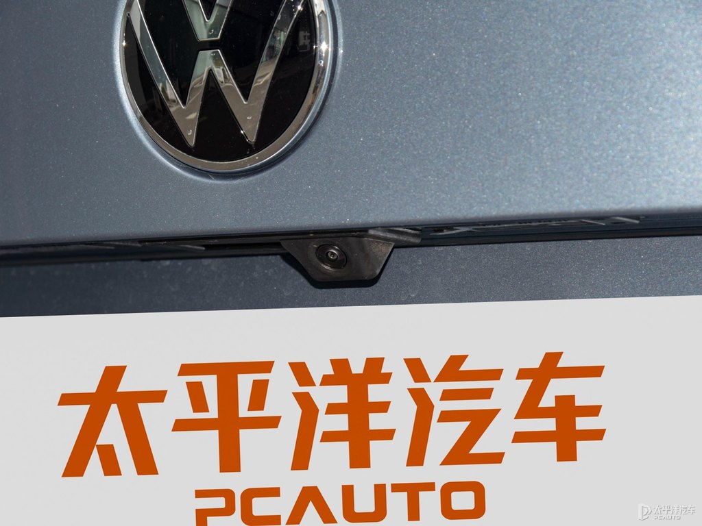 天珍藍(lán)朗逸車尾外觀圖片