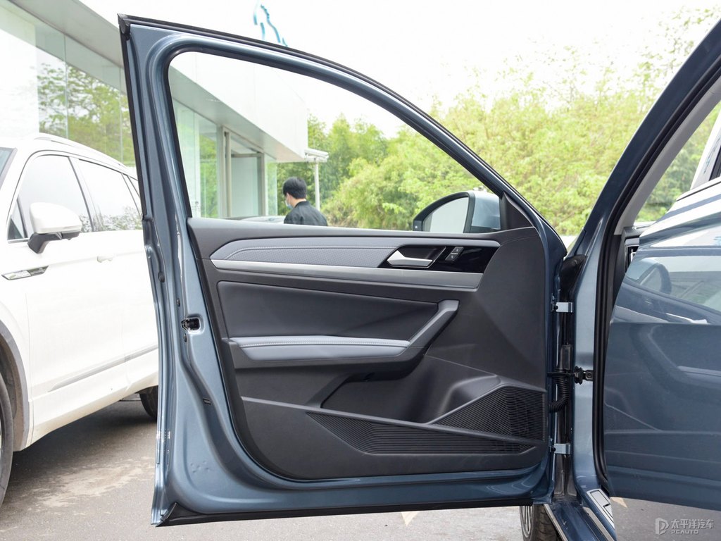 天珍藍朗逸車廂內(nèi)飾圖片