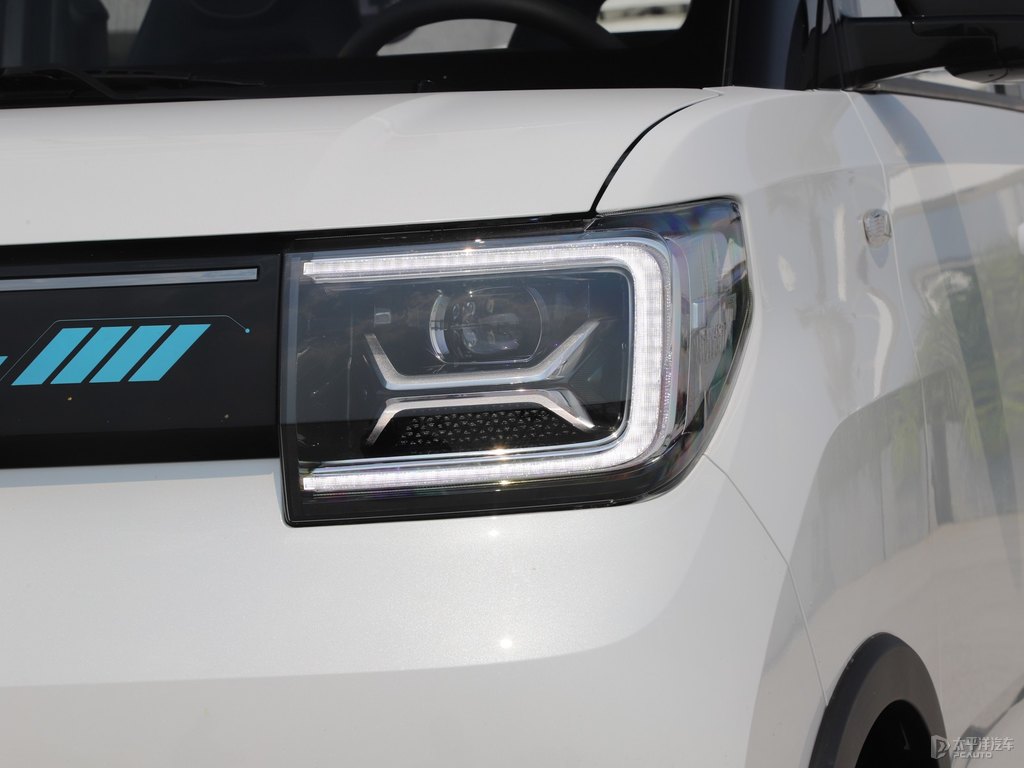 星際漫游(白)宏光MINIEV車頭外觀圖片