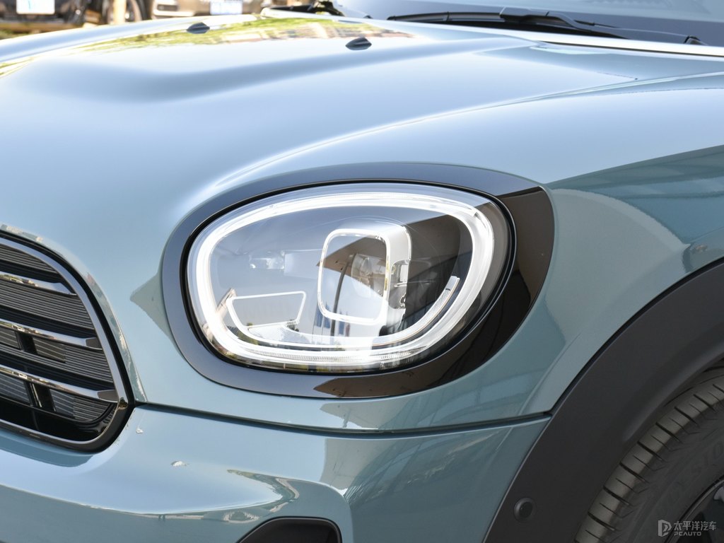 ɫ+ȼMINI COUNTRYMAN܇^^DƬ