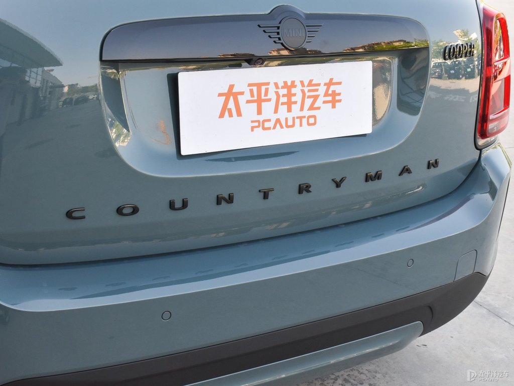 ɫ+ȼMINI COUNTRYMAN܇β^DƬ