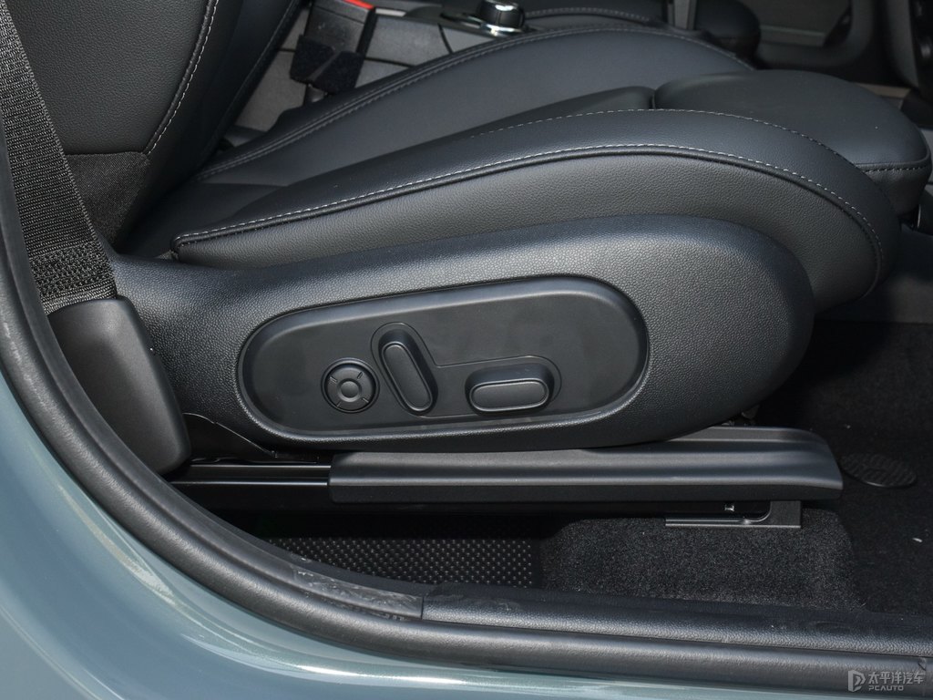 ɫ+ȼMINI COUNTRYMAN΃(ni)DƬ