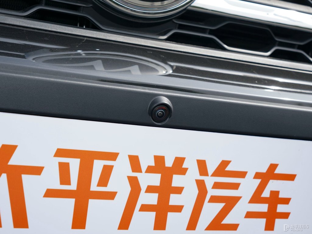 碳晶灰途昂X車頭外觀圖片