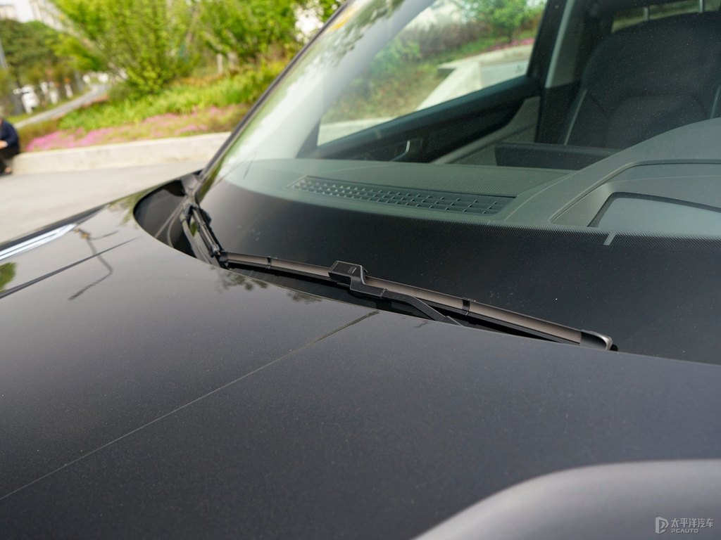 碳晶灰途昂X車身外觀圖片
