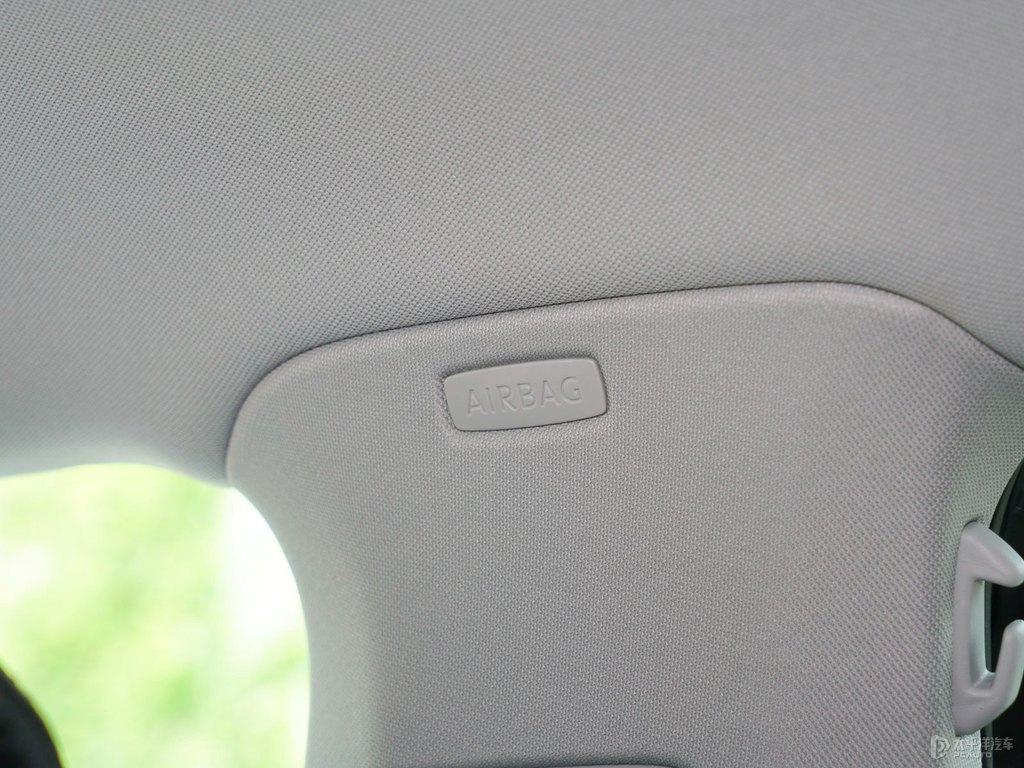 碳晶灰途昂X車廂內(nèi)飾圖片