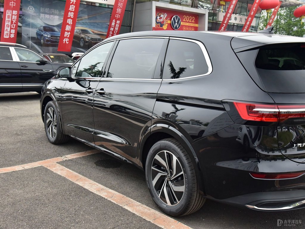 玄武黑威然車身外觀圖片