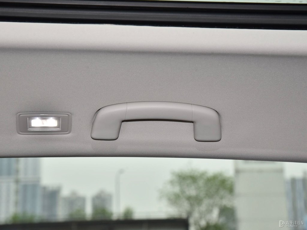 玄武黑威然車廂內飾圖片
