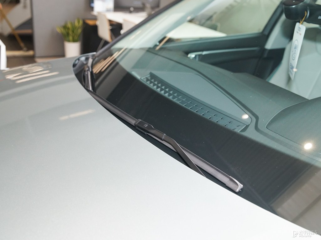 鱷魚綠奧迪Q3 Sportback車身外觀圖片