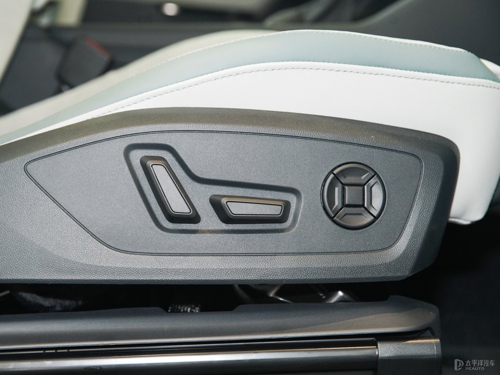 鱷魚綠奧迪Q3 Sportback座椅內飾圖片