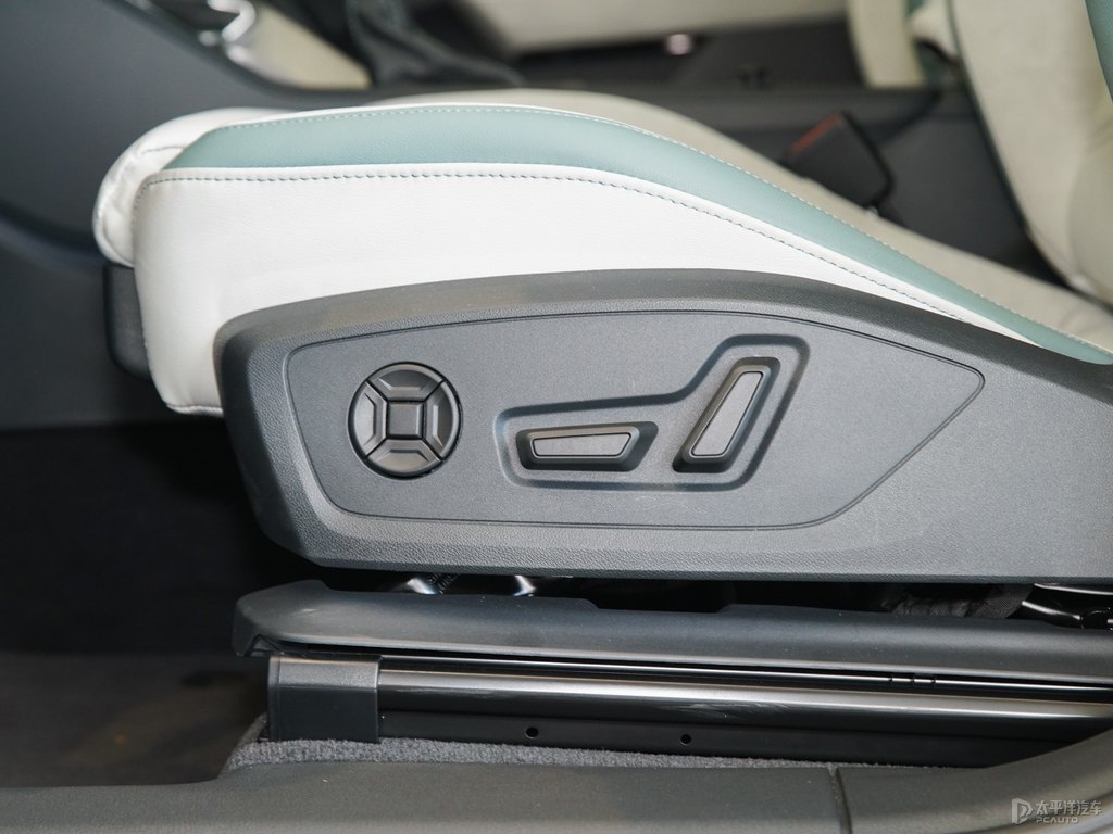 鱷魚綠奧迪Q3 Sportback座椅內飾圖片