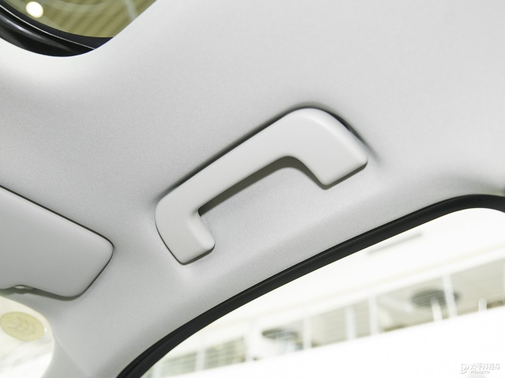 鱷魚綠奧迪Q3 Sportback車廂內飾圖片