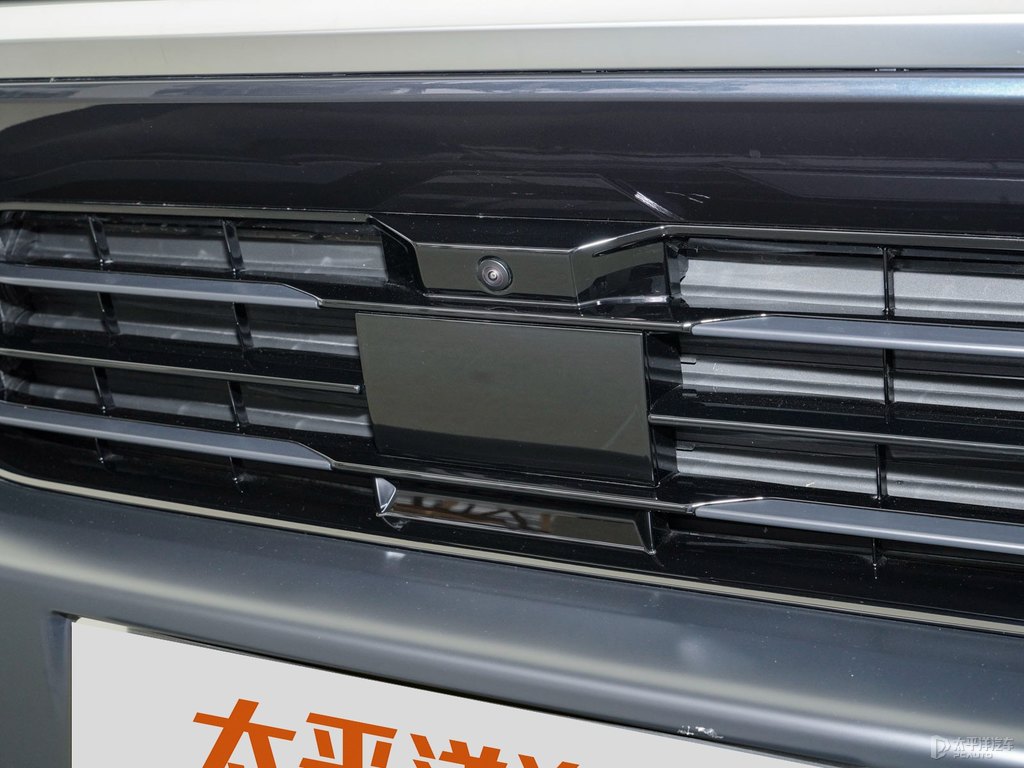 深空黑蔚來ES8車頭外觀圖片