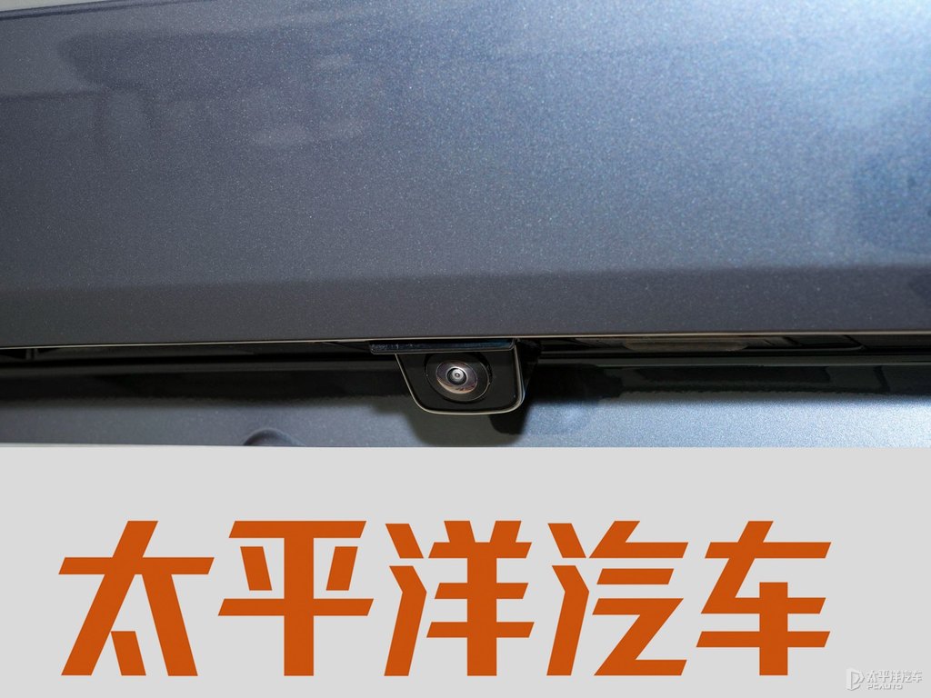 深空黑蔚來ES8車尾外觀圖片