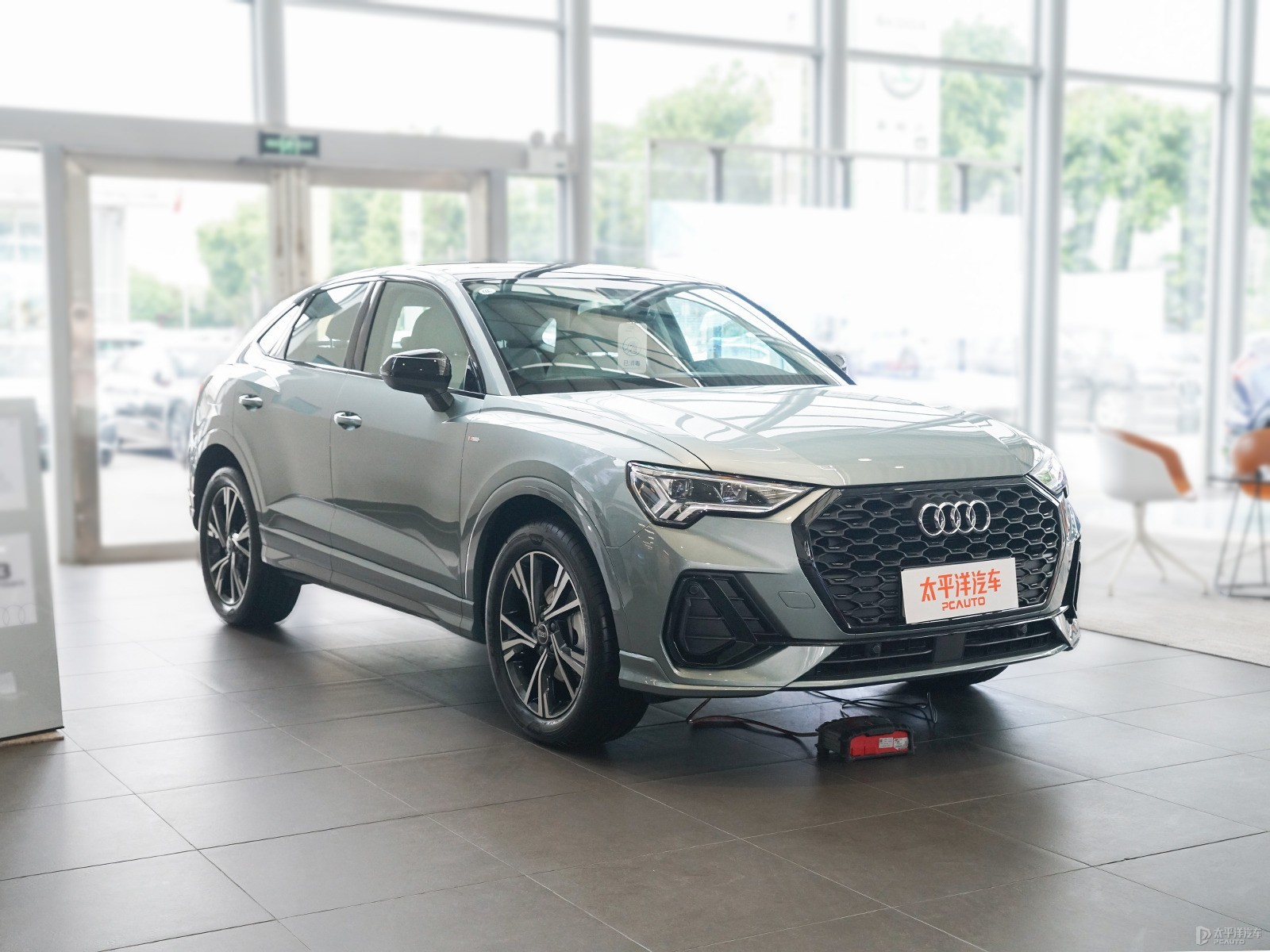 鱷魚綠奧迪Q3 Sportback整車外觀外觀圖片