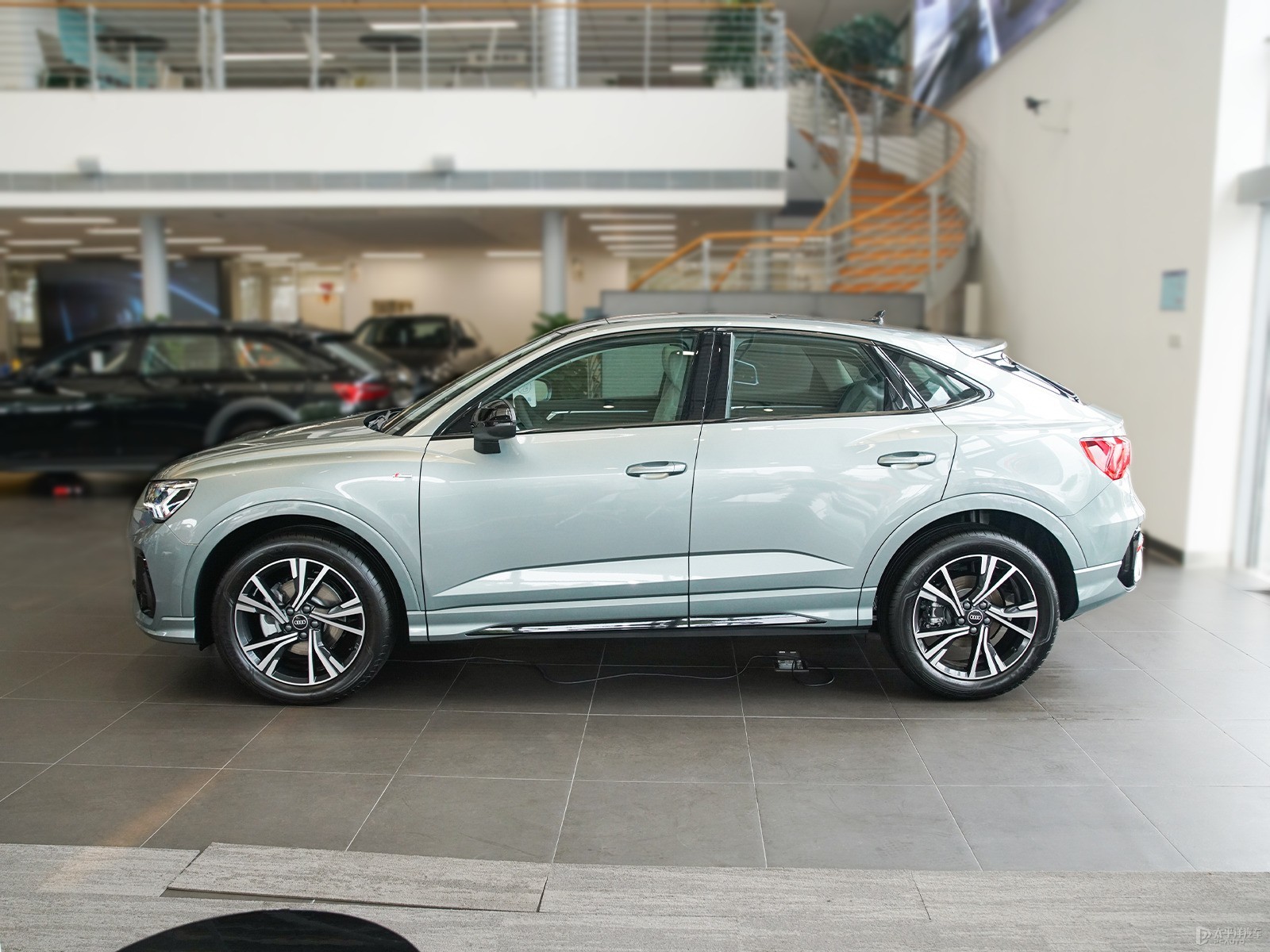 奧迪Q3 Sportback外觀高清大圖