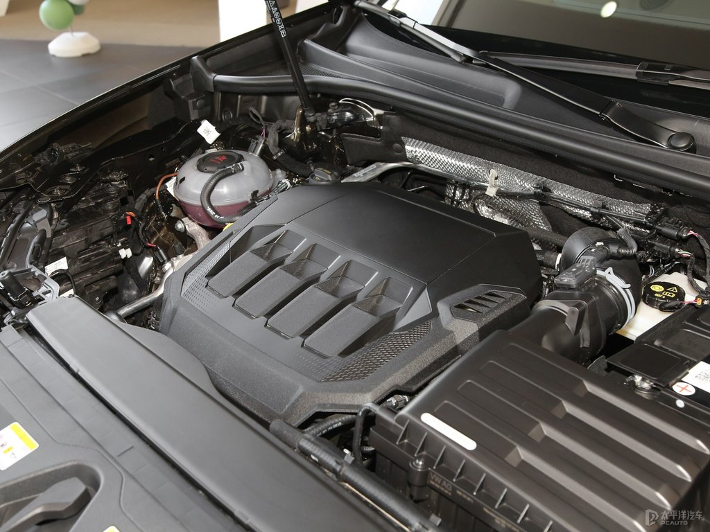 可汗綠奧迪Q3 Sportback發(fā)動機其它細節(jié)圖片