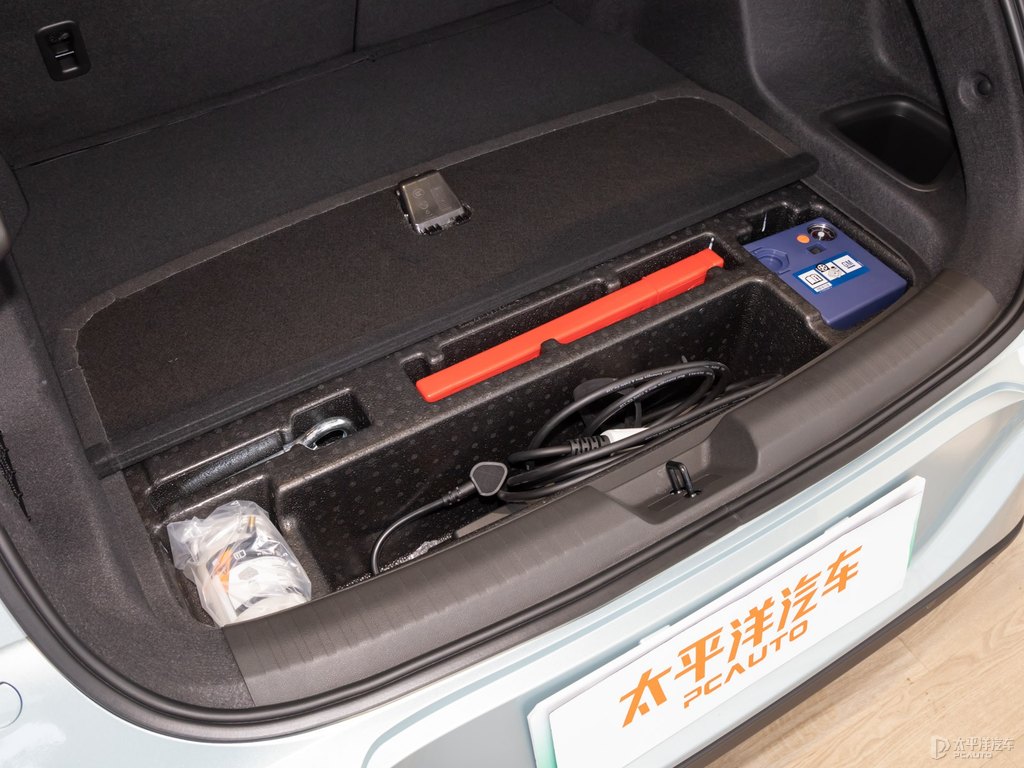 松石青微藍(lán)6后備廂空間圖片