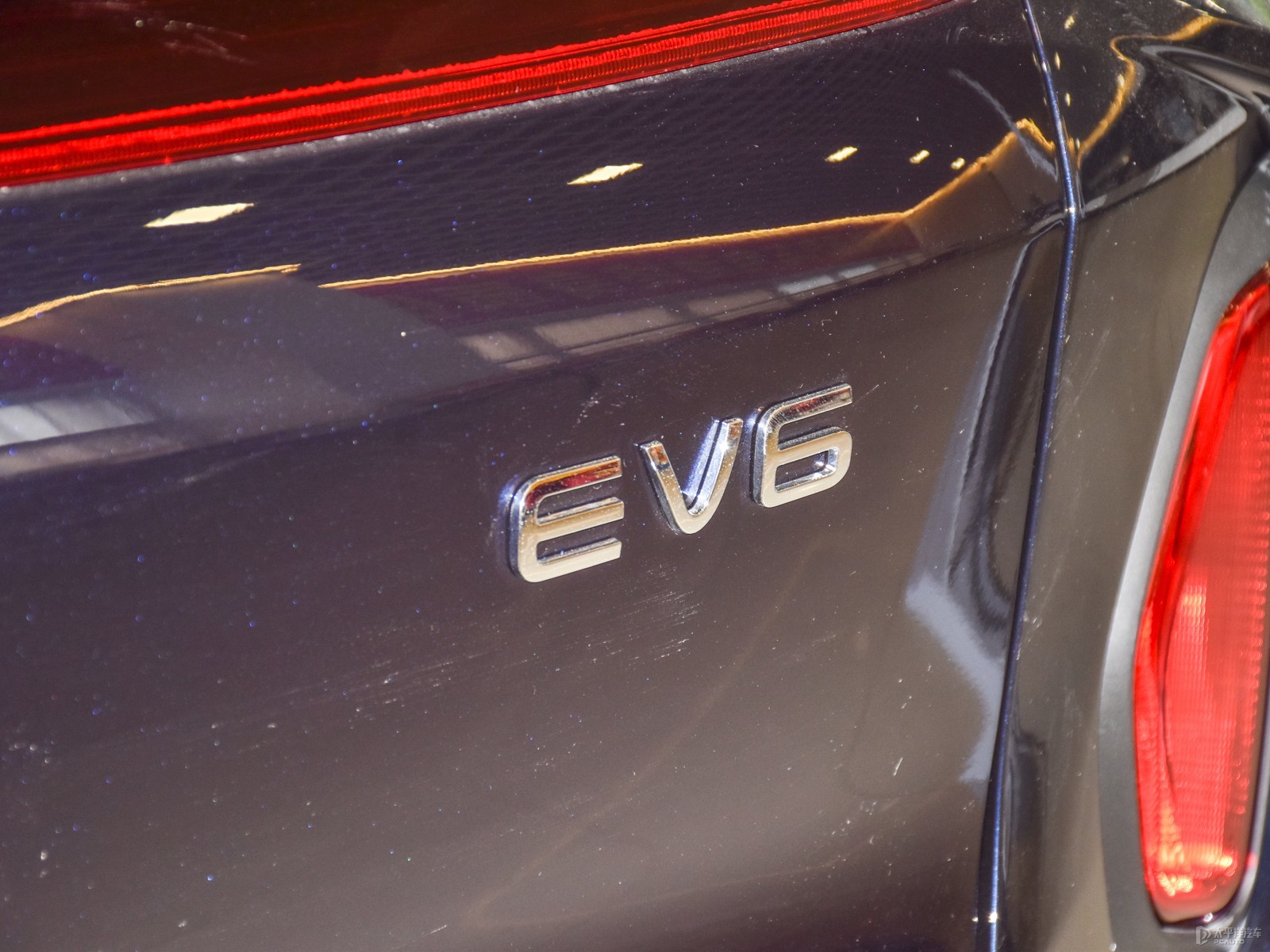 創(chuàng)維汽車EV6外觀高清大圖