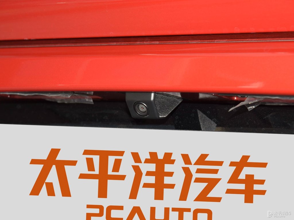 酷黑+悅動紅小鵬G3車尾外觀圖片