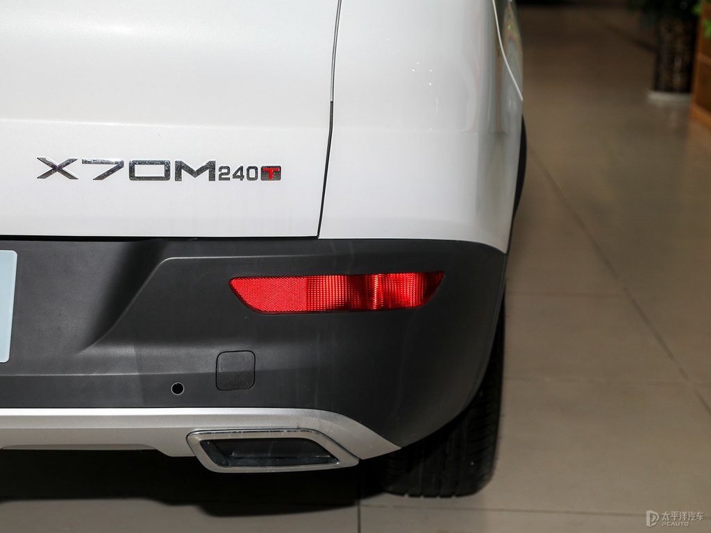 奇瑞白捷途X70M車尾外觀圖片